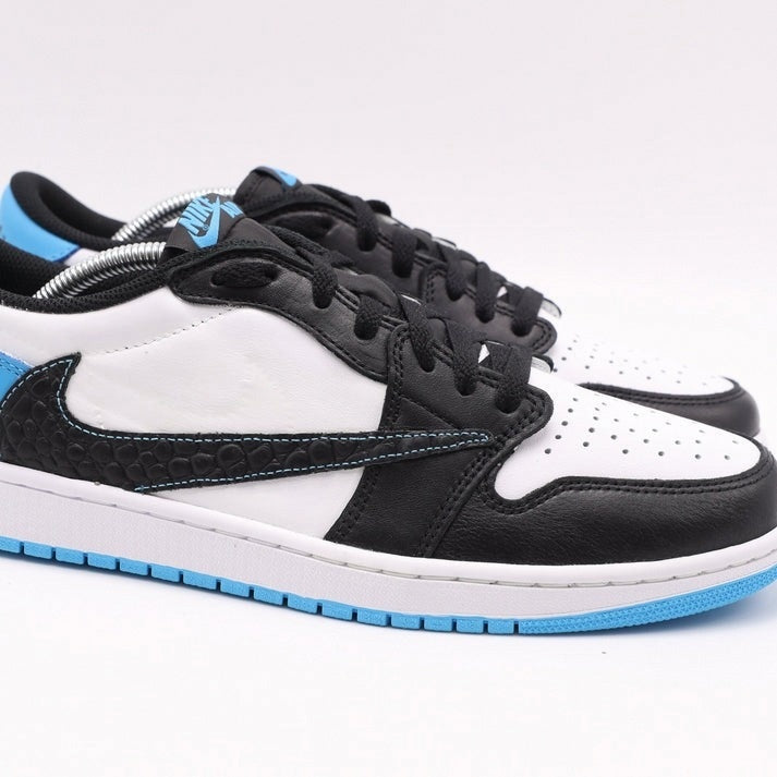 Nike Jordan 1 UNC - Reverse sneakers